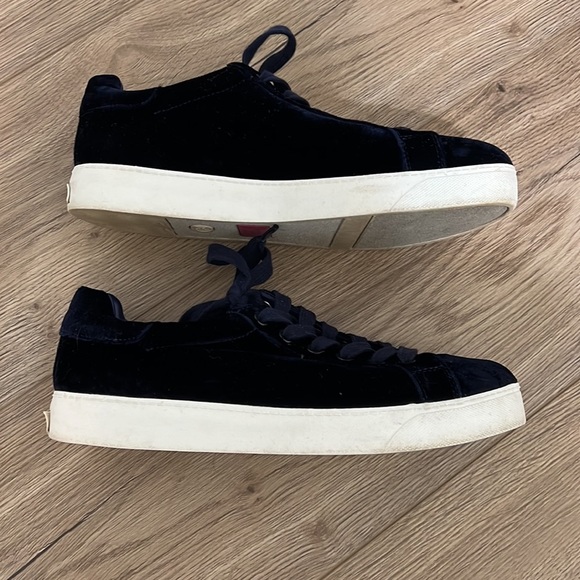 CIRCUS by Sam Edelman Womens CAPRICE Velvet Midnight Blue Tennis Shoes - Picture 5 of 11